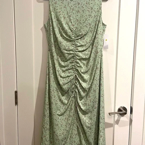 Love Whit- Floral Ruched Dress - Picture 10 of 17